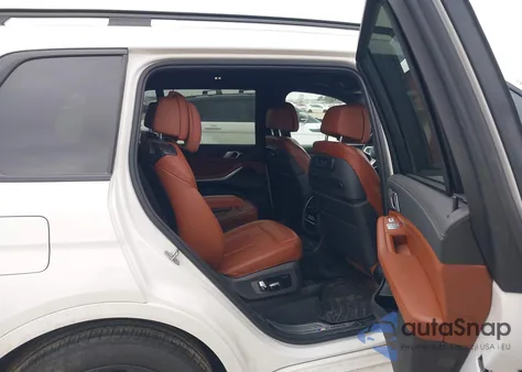 2020 BMW X7 xDrive40I z USA, uszkodzony, nr VIN 5UXCW2C01L9C94030